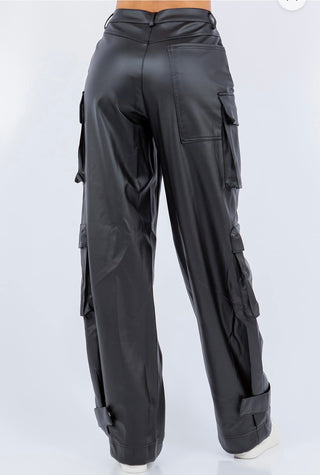 The Outta Pocket Cargo Pants (Black)