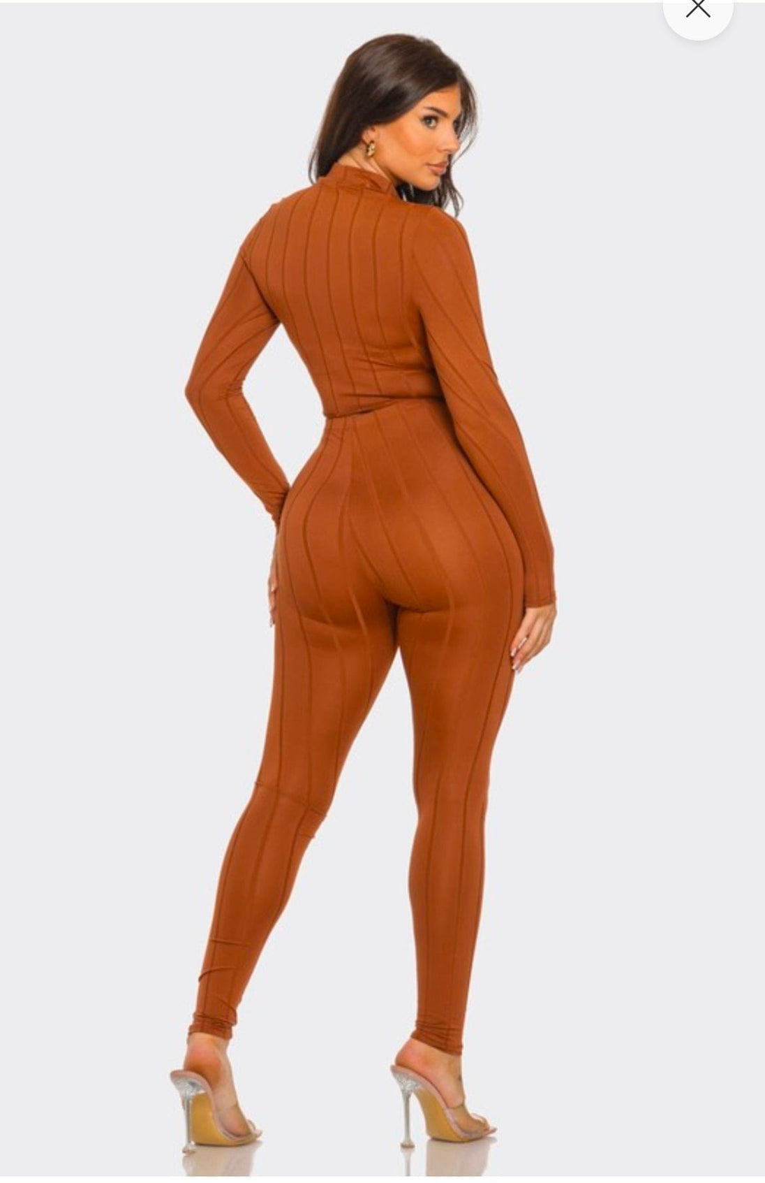 The Vee Set – Buy Now at Uneak Boutique